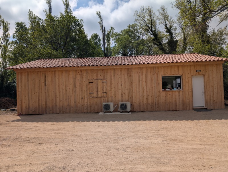 Réalisation sur mesure à Istres – Élégance et performance en aluminium noir mat